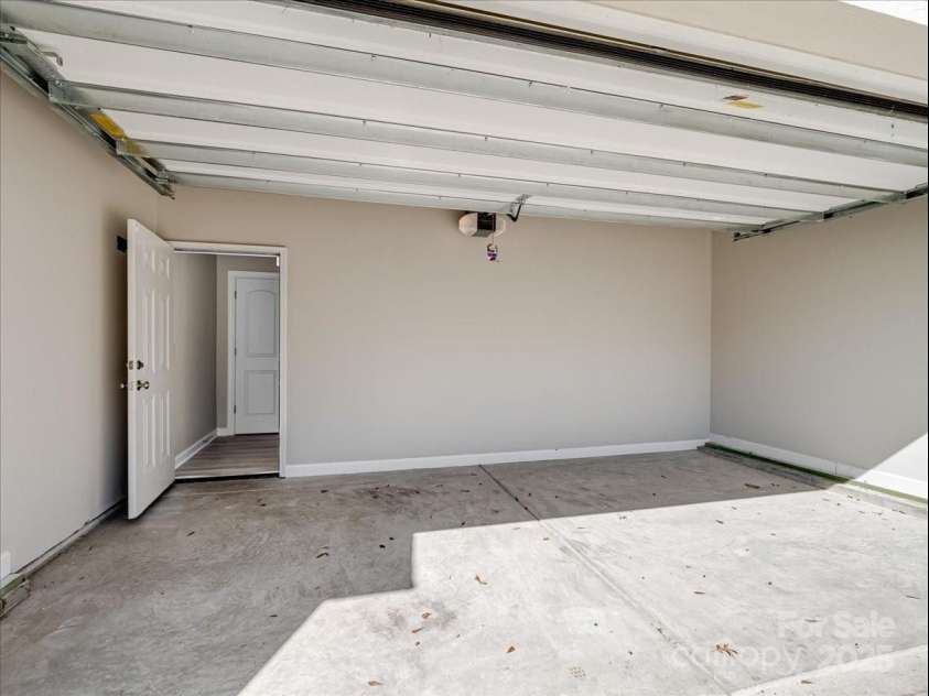 105 Elk Court, Mount Holly, NC 28120.  MLS# CAR4241695, YatesRealty ID 15549. 