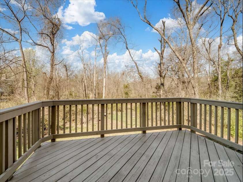 105 Elk Court, Mount Holly, NC 28120.  MLS# CAR4241695, YatesRealty ID 15549. 