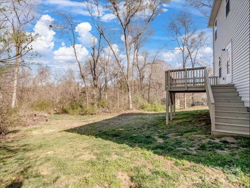 105 Elk Court, Mount Holly, NC 28120.  MLS# CAR4241695, YatesRealty ID 15549. 