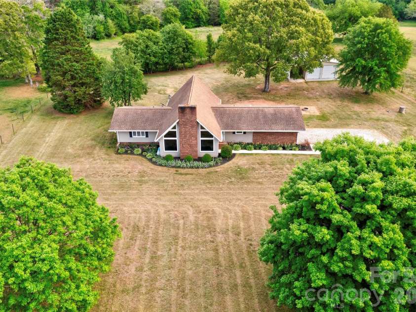 118 Crow Road, Shelby, NC 28152.  MLS# CAR4368353, YatesRealty ID 15549. Aerial Front