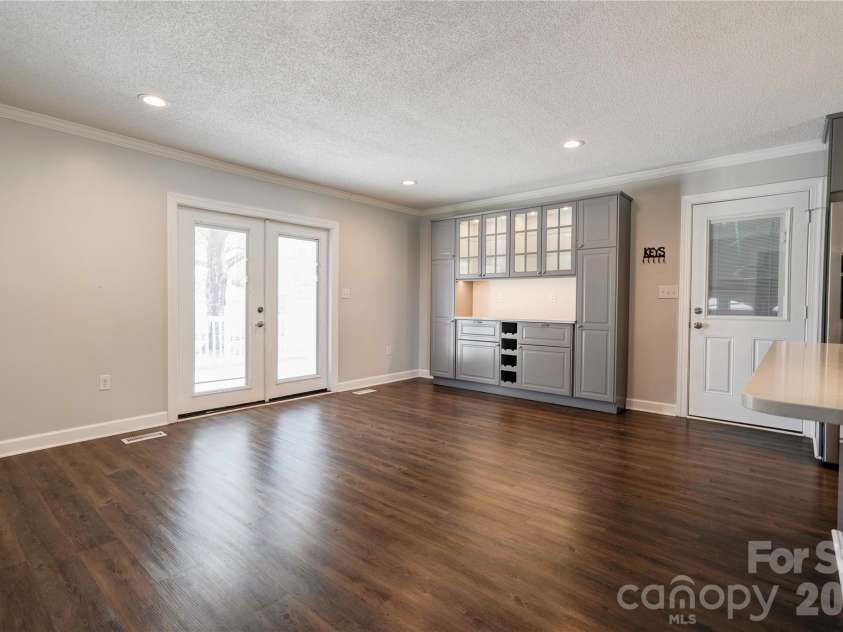 118 Crow Road, Shelby, NC 28152.  MLS# CAR4368353, YatesRealty ID 15549. Dining Room