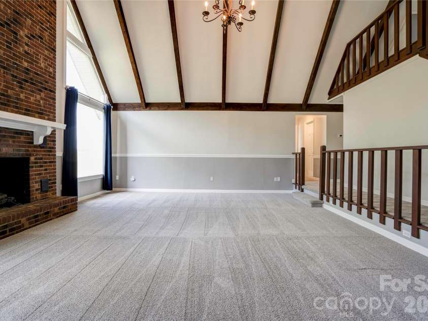 118 Crow Road, Shelby, NC 28152.  MLS# CAR4368353, YatesRealty ID 15549. Living Room