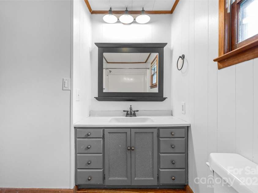 318 Sandy Way, Burnsville, NC 28714.  MLS# CAR4251997, YatesRealty ID 15551. 