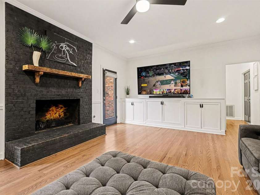 14320 Youngblood Road, Charlotte, NC 28278.  MLS# CAR4335651, YatesRealty ID 15552. 