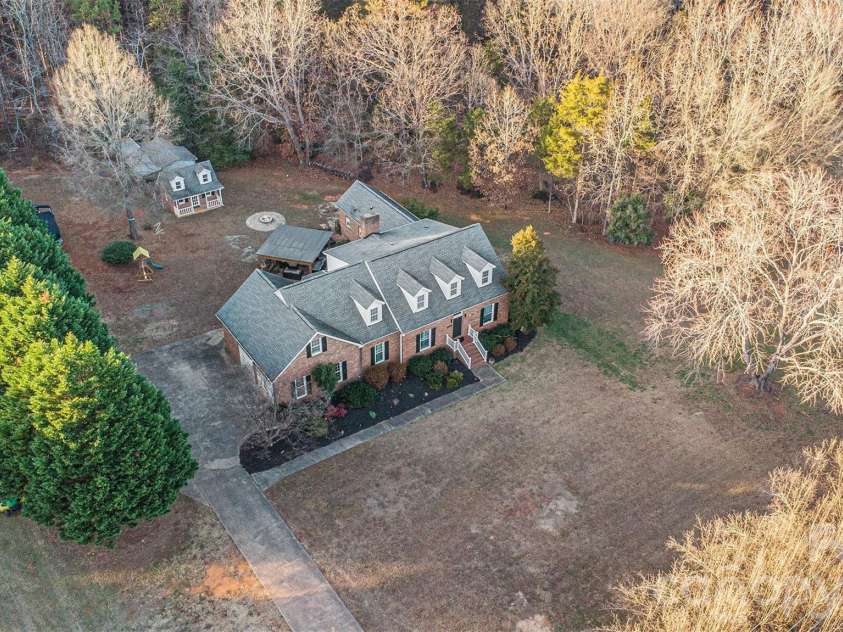 14320 Youngblood Road, Charlotte, NC 28278.  MLS# CAR4335651, YatesRealty ID 15552. 
