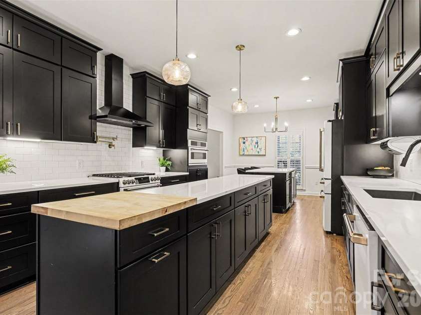 14320 Youngblood Road, Charlotte, NC 28278.  MLS# CAR4335651, YatesRealty ID 15552. 