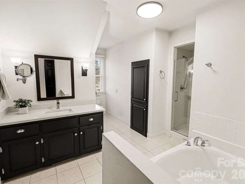 14320 Youngblood Road, Charlotte, NC 28278.  MLS# CAR4335651, YatesRealty ID 15552. 