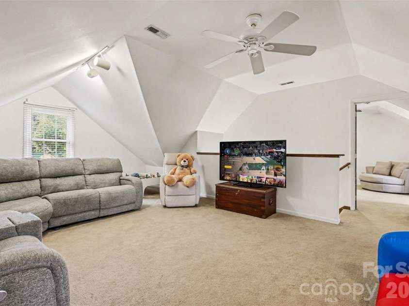 14320 Youngblood Road, Charlotte, NC 28278.  MLS# CAR4335651, YatesRealty ID 15552. 