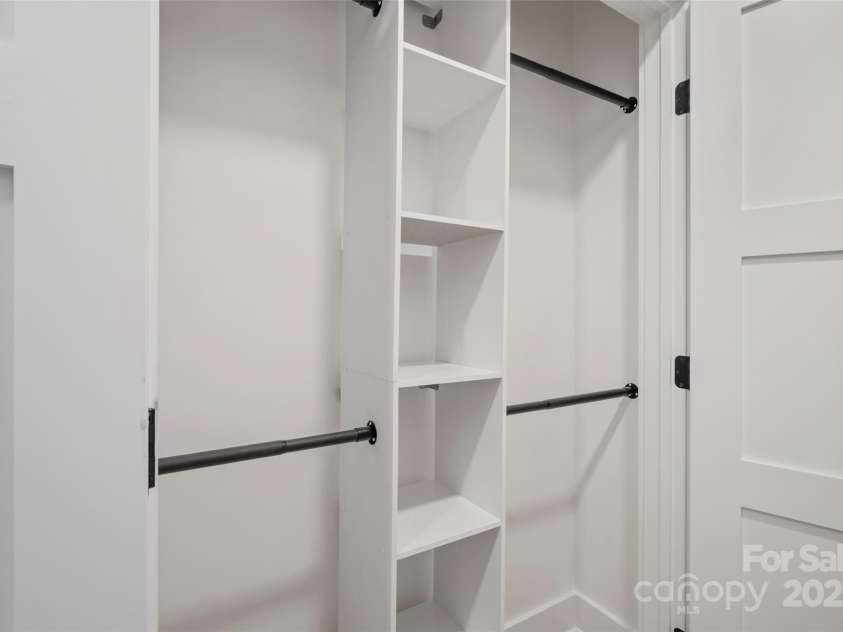 622 Reed Street, Asheville, NC 28803.  MLS# CAR4243143, YatesRealty ID 15553. 