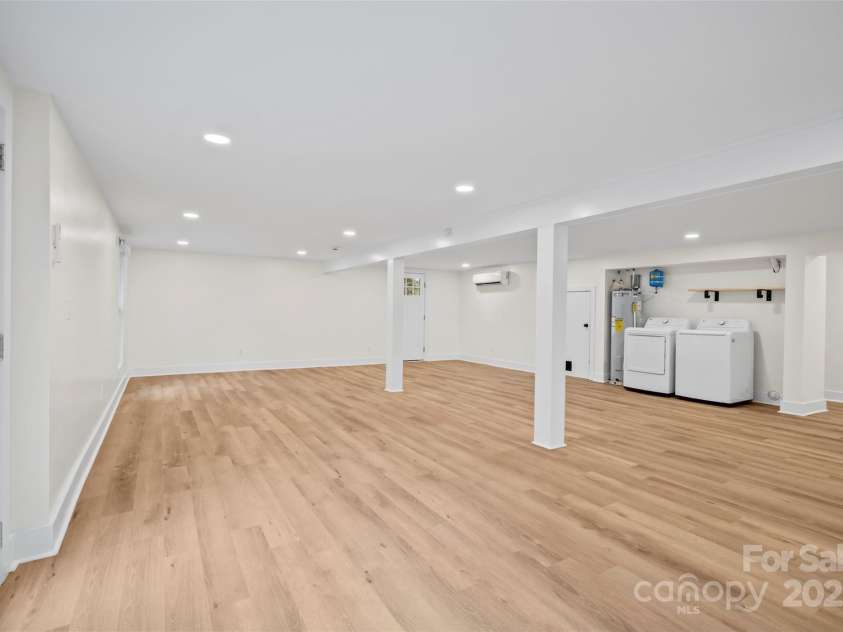 622 Reed Street, Asheville, NC 28803.  MLS# CAR4243143, YatesRealty ID 15553. 