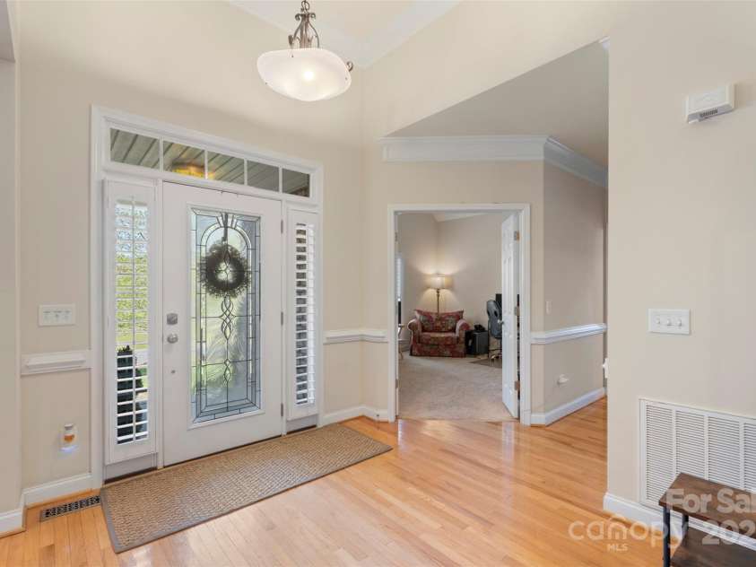 1317 Waynewood Drive, Waxhaw, NC 28173.  MLS# CAR4246001, YatesRealty ID 15555. 