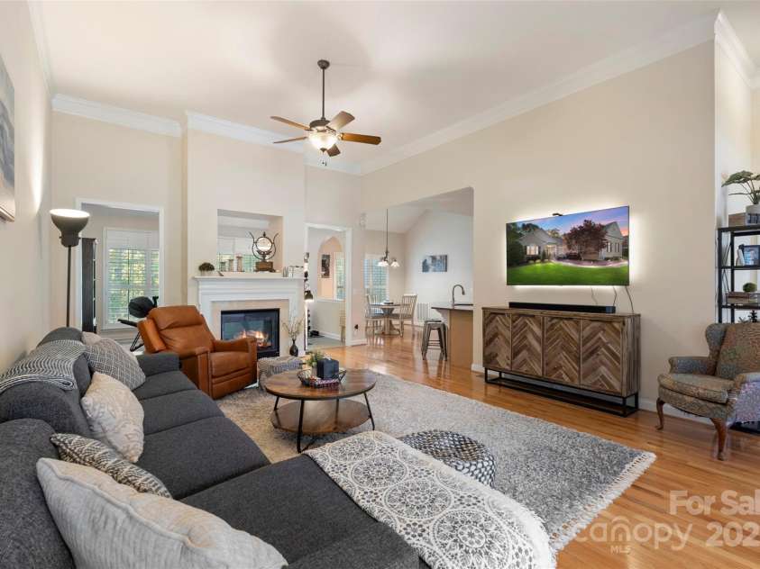 1317 Waynewood Drive, Waxhaw, NC 28173.  MLS# CAR4246001, YatesRealty ID 15555. 