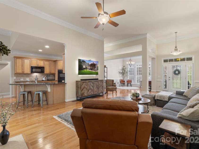 1317 Waynewood Drive, Waxhaw, NC 28173.  MLS# CAR4246001, YatesRealty ID 15555. 