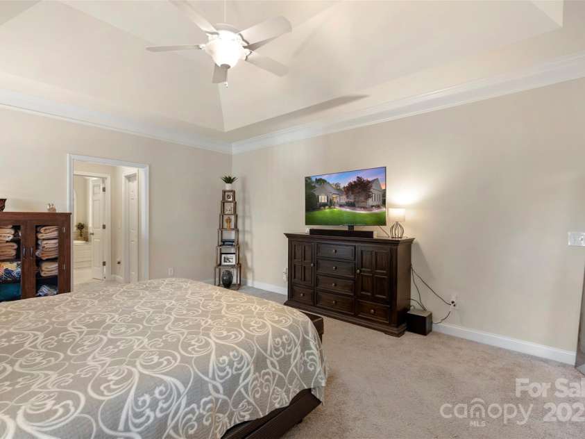 1317 Waynewood Drive, Waxhaw, NC 28173.  MLS# CAR4246001, YatesRealty ID 15555. 