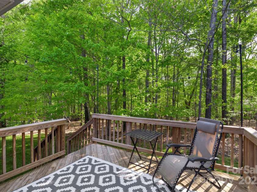 1317 Waynewood Drive, Waxhaw, NC 28173.  MLS# CAR4246001, YatesRealty ID 15555. 