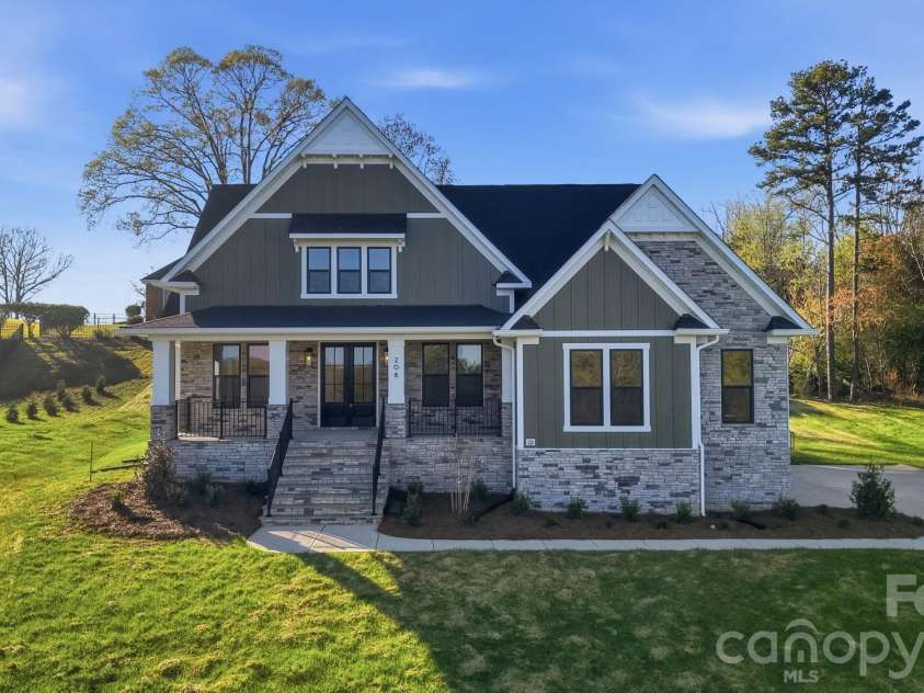 208 Cross Creek Drive, Cherryville, NC 28021.  MLS# CAR4362417, YatesRealty ID 15555. 
