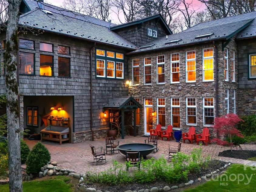 205 Indrio Road, Blowing Rock, NC 28605.  MLS# CAR4245602, YatesRealty ID 15556. 