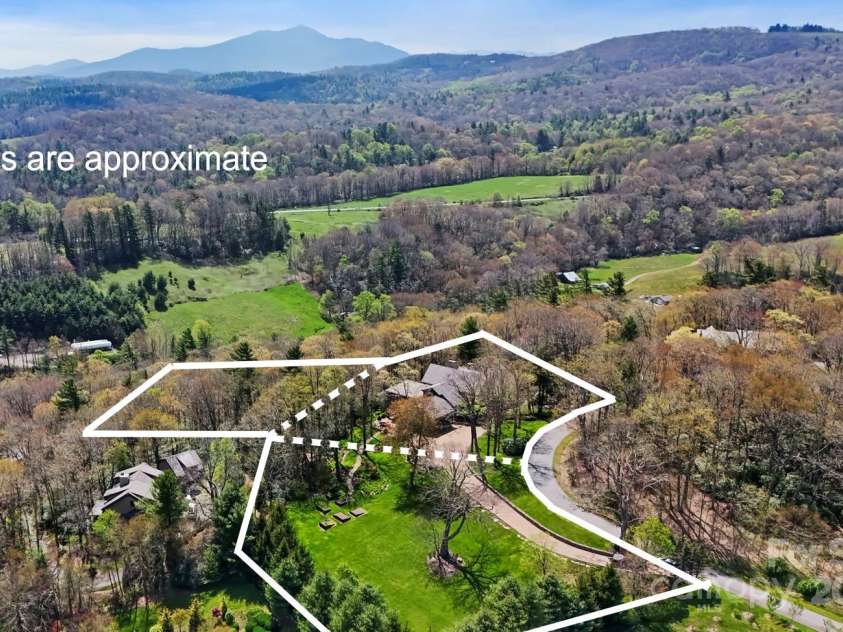 205 Indrio Road, Blowing Rock, NC 28605.  MLS# CAR4245602, YatesRealty ID 15556. 