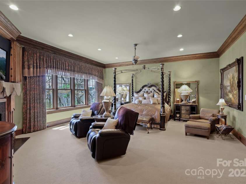 205 Indrio Road, Blowing Rock, NC 28605.  MLS# CAR4245602, YatesRealty ID 15556. Large & Private Primary Suite!