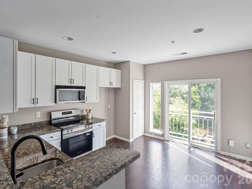 3566 Warp Street, Charlotte, NC 28205.  MLS# CAR4368738, YatesRealty ID 15557. 