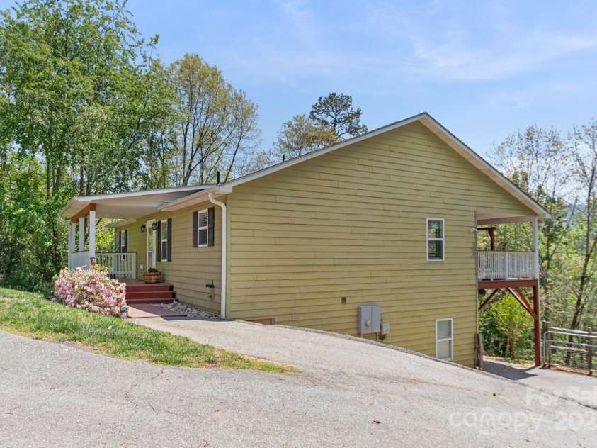 349 Penland Street, Clyde, NC 28721.  MLS# CAR4253328, YatesRealty ID 15558. Upper and lower parking