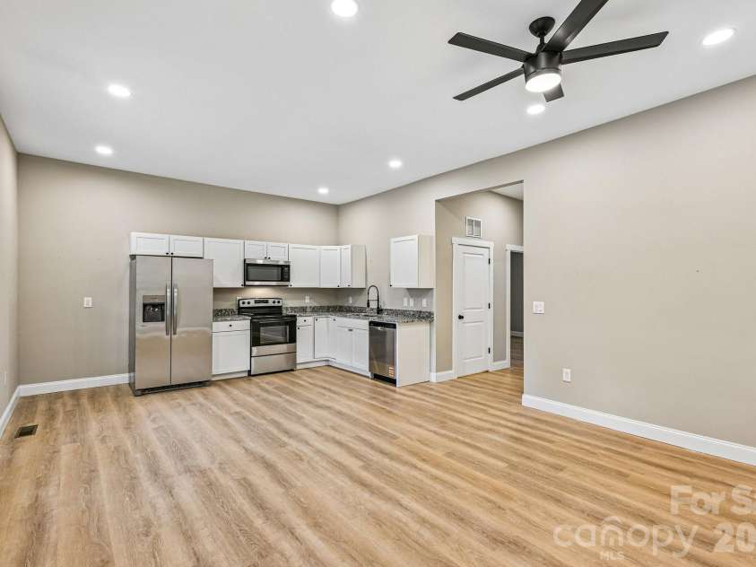 748 Efird Street, Albemarle, NC 28001.  MLS# CAR4392274, YatesRealty ID 1556. 
