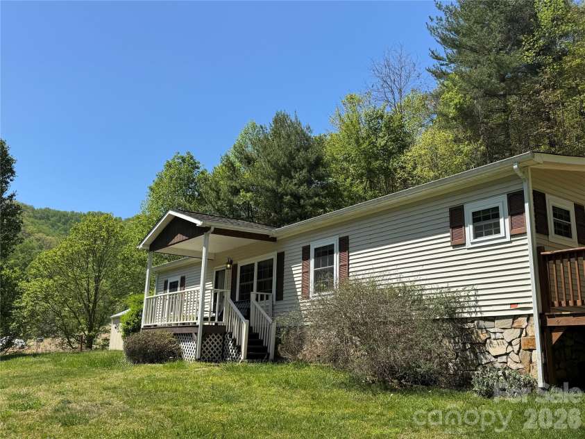 942 Fisher Branch Road, Marshall, NC 28753.  MLS# CAR4373818, YatesRealty ID 15560. 