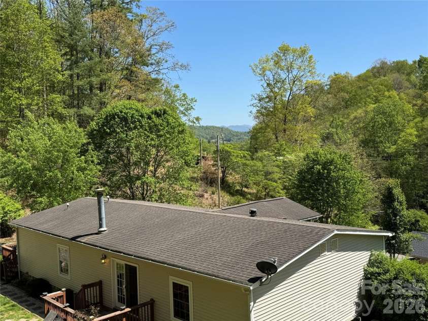 942 Fisher Branch Road, Marshall, NC 28753.  MLS# CAR4373818, YatesRealty ID 15560. 