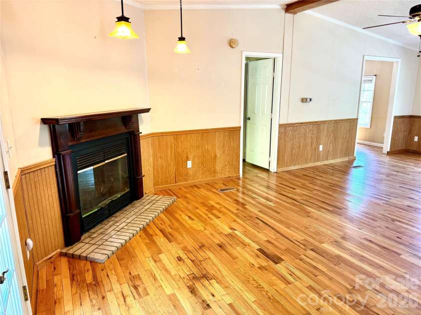 942 Fisher Branch Road, Marshall, NC 28753.  MLS# CAR4373818, YatesRealty ID 15560. 