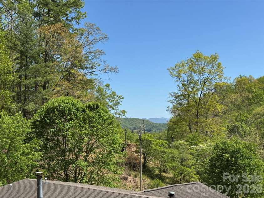 942 Fisher Branch Road, Marshall, NC 28753.  MLS# CAR4373818, YatesRealty ID 15560. 