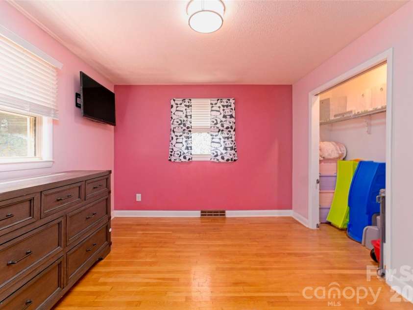 103 Regina Drive, Morganton, NC 28655.  MLS# CAR4365364, YatesRealty ID 15561. 