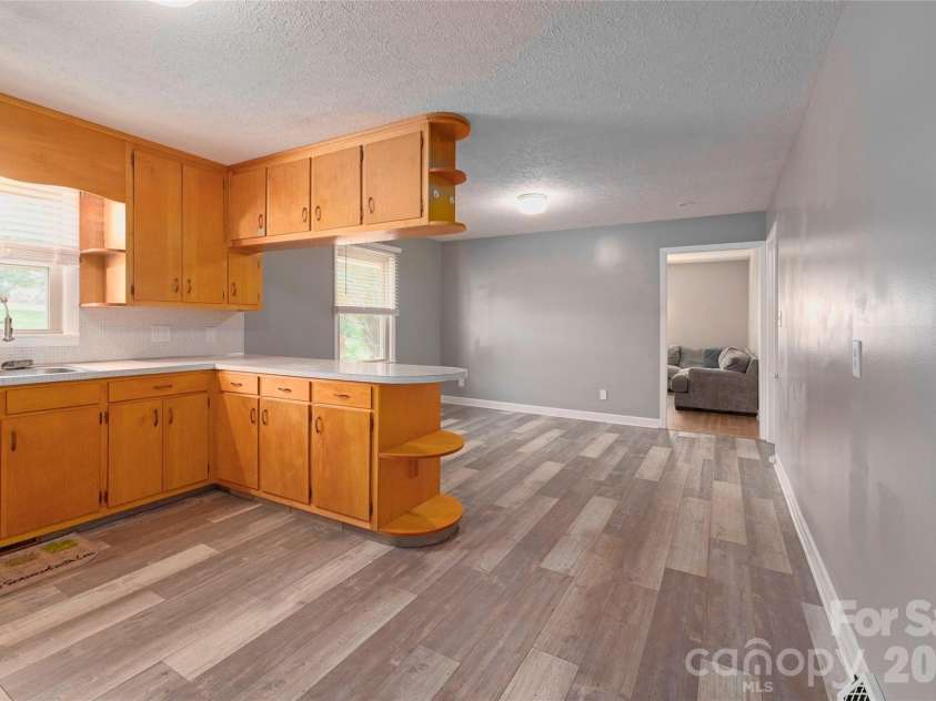 103 Regina Drive, Morganton, NC 28655.  MLS# CAR4365364, YatesRealty ID 15561. 