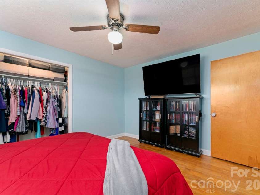 103 Regina Drive, Morganton, NC 28655.  MLS# CAR4365364, YatesRealty ID 15561. 
