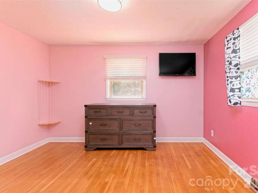 103 Regina Drive, Morganton, NC 28655.  MLS# CAR4365364, YatesRealty ID 15561. 