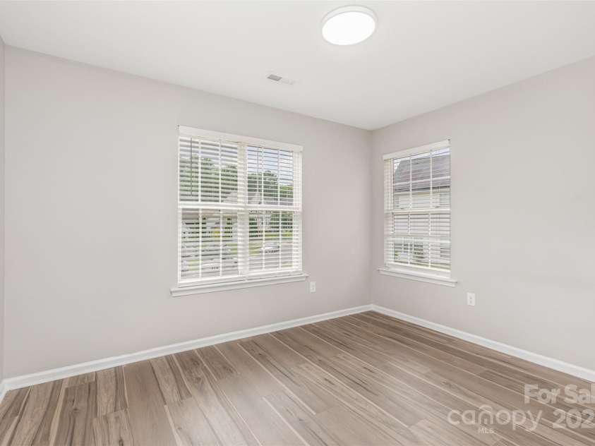 6608 Pattonsburg Drive, Charlotte, NC 28213.  MLS# CAR4260282, YatesRealty ID 15561. Bedroom
