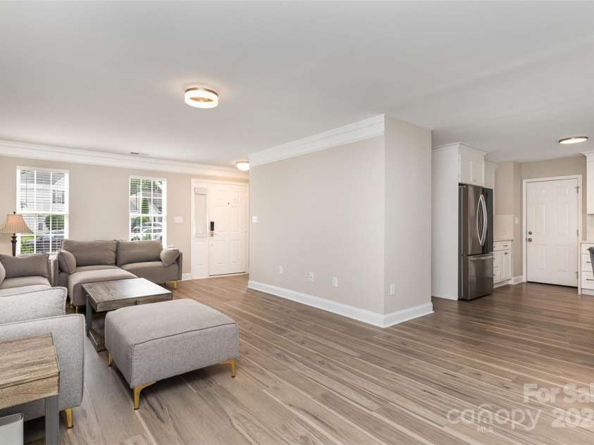 6608 Pattonsburg Drive, Charlotte, NC 28213.  MLS# CAR4260282, YatesRealty ID 15561. Living Area