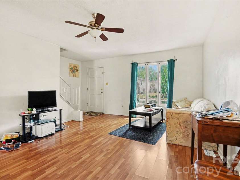 1535 Lansdale Drive, Charlotte, NC 28205.  MLS# CAR4362757, YatesRealty ID 15562. 