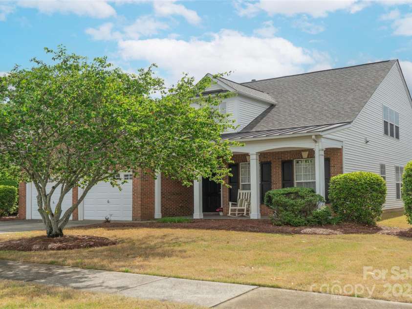 6310 Highland Commons Road, Charlotte, NC 28269.  MLS# CAR4257326, YatesRealty ID 15562. 