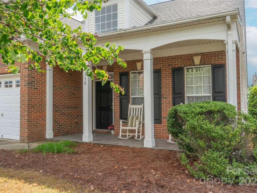 6310 Highland Commons Road, Charlotte, NC 28269.  MLS# CAR4257326, YatesRealty ID 15562. 