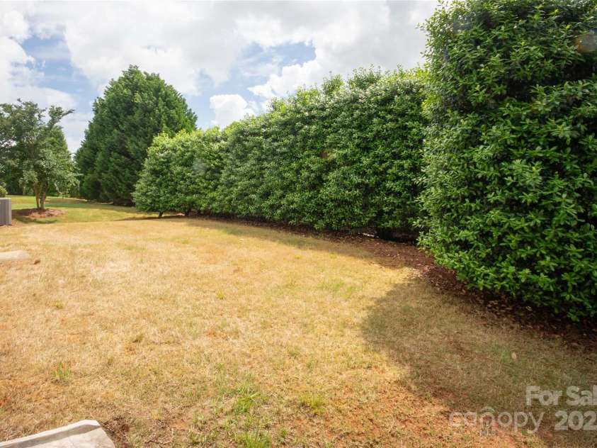 6310 Highland Commons Road, Charlotte, NC 28269.  MLS# CAR4257326, YatesRealty ID 15562. 