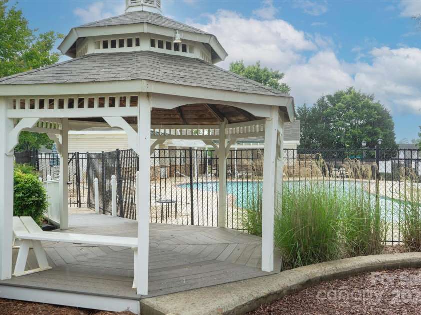 6310 Highland Commons Road, Charlotte, NC 28269.  MLS# CAR4257326, YatesRealty ID 15562. 