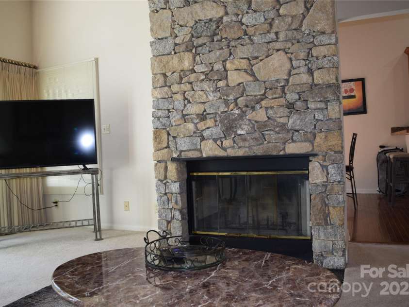 100 Meadowind Court, Waynesville, NC 28786.  MLS# CAR4246953, YatesRealty ID 15563. 