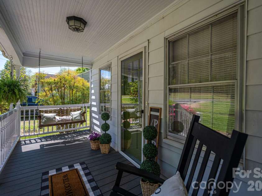 515 Polkville Road, Shelby, NC 28150.  MLS# CAR4367669, YatesRealty ID 15563. 