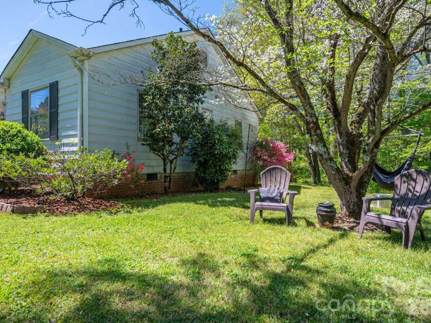 515 Polkville Road, Shelby, NC 28150.  MLS# CAR4367669, YatesRealty ID 15563. 
