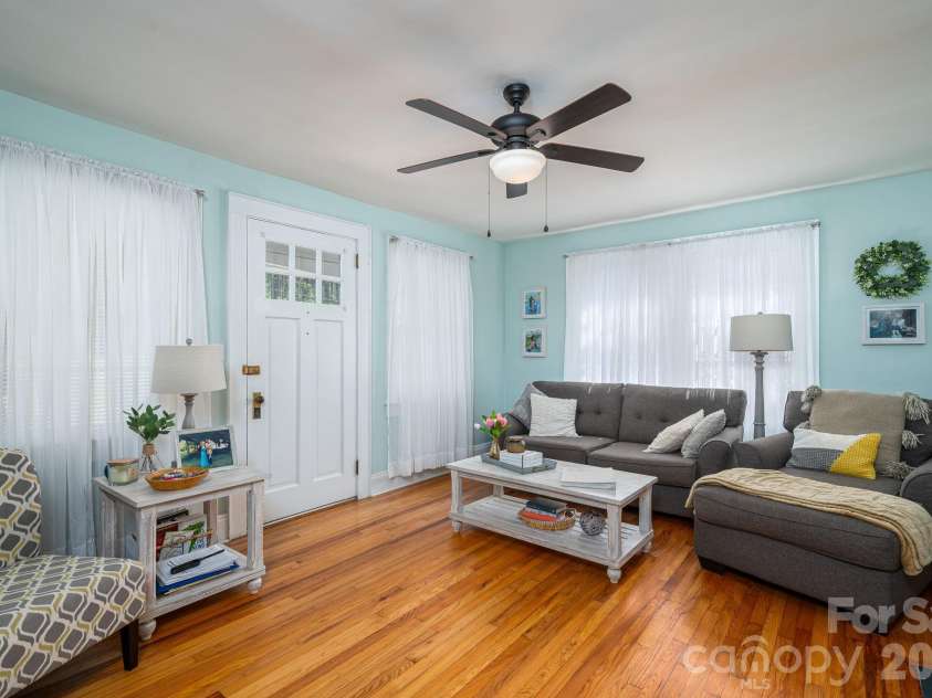 515 Polkville Road, Shelby, NC 28150.  MLS# CAR4367669, YatesRealty ID 15563. 