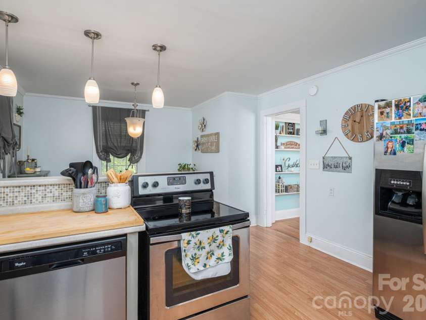 515 Polkville Road, Shelby, NC 28150.  MLS# CAR4367669, YatesRealty ID 15563. 