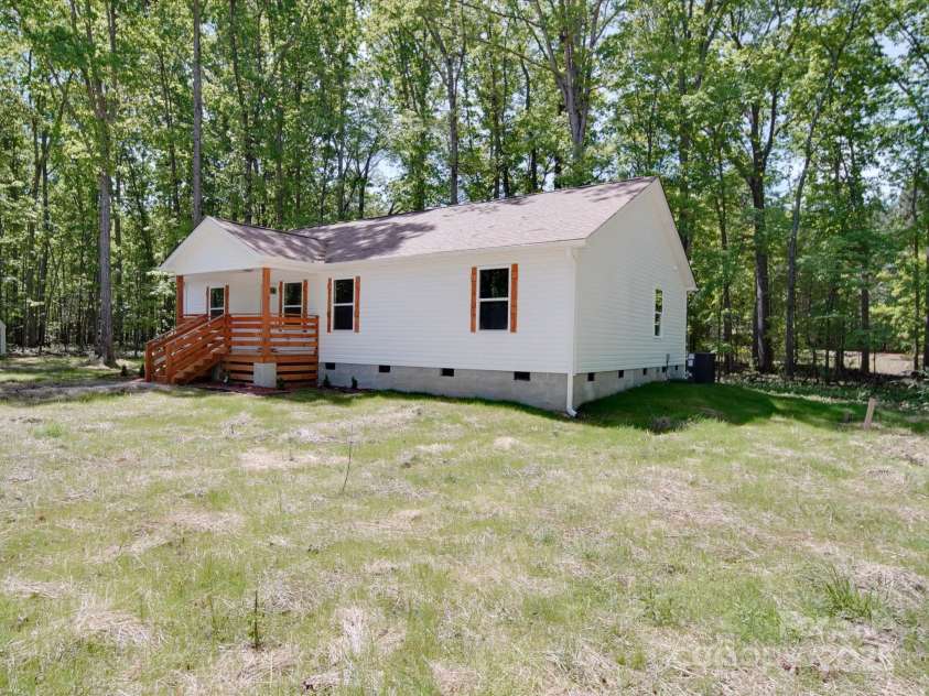 1241 Pitts Road, Chester, SC 29706.  MLS# CAR4245537, YatesRealty ID 15564. 