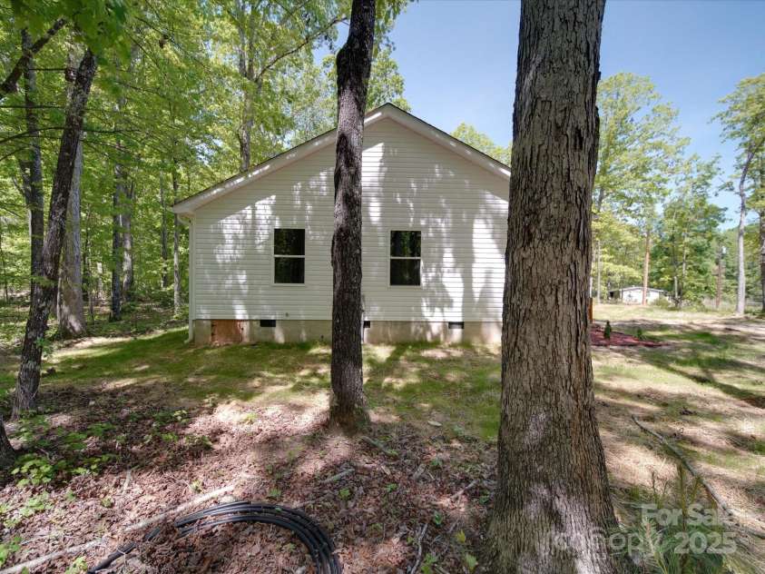 1241 Pitts Road, Chester, SC 29706.  MLS# CAR4245537, YatesRealty ID 15564. 