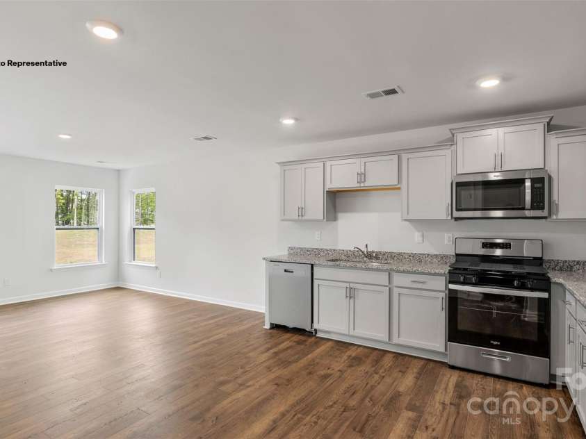 1411 5th Street Drive, Hickory, NC 28601.  MLS# CAR4214054, YatesRealty ID 15565. 