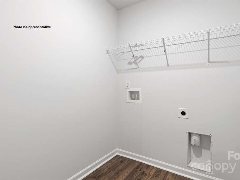 1411 5th Street Drive, Hickory, NC 28601.  MLS# CAR4214054, YatesRealty ID 15565. 